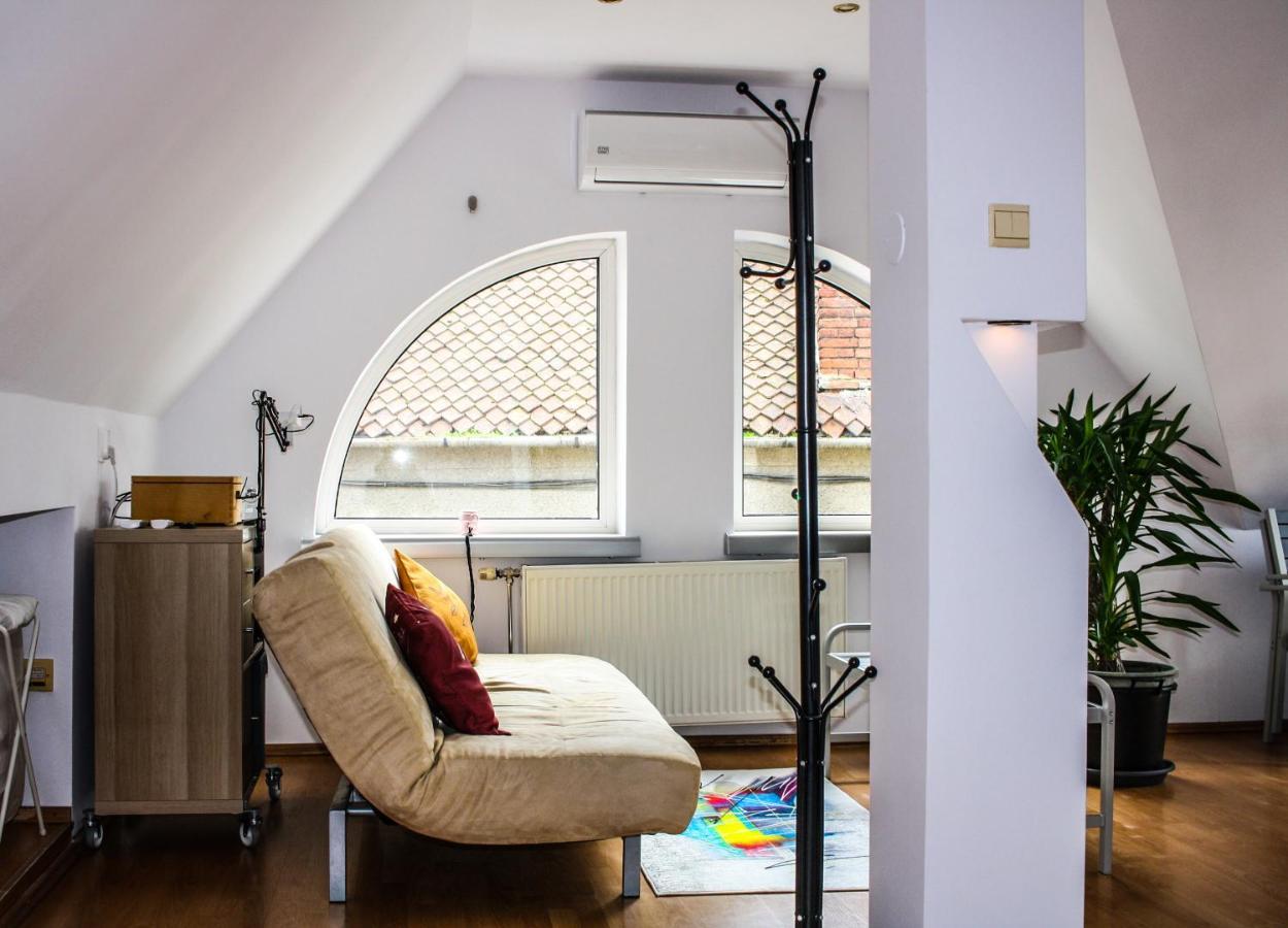 Split Crib - Chill Studio In Historic Brasov Exterior photo